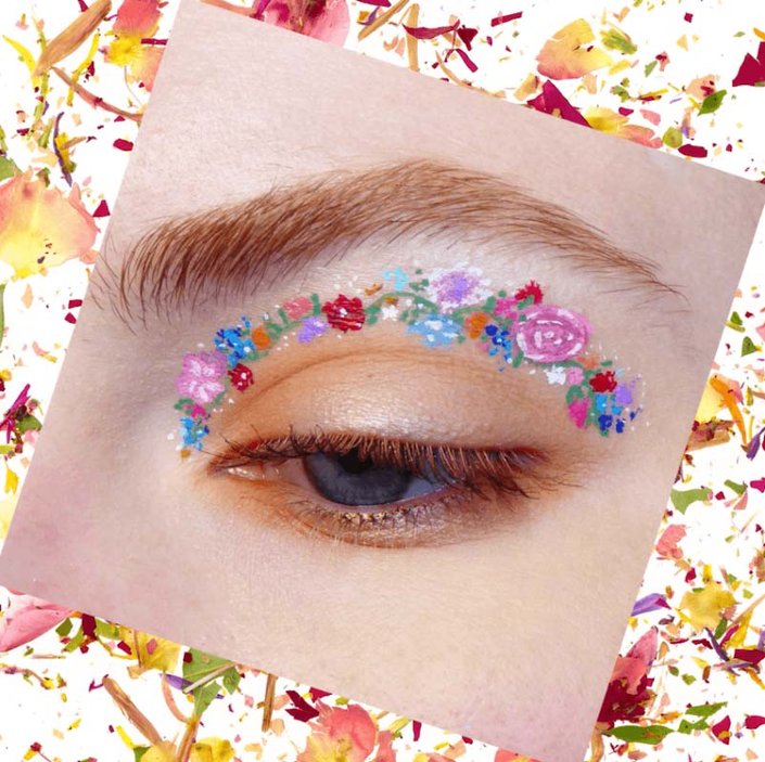 eye wearing floral eye makeup