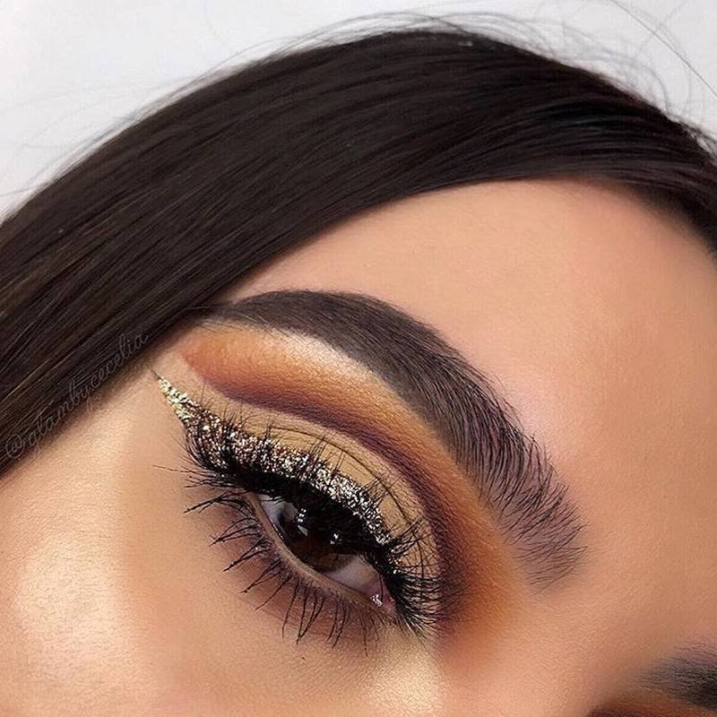 These Cut Crease Video Tutorials Will Literally Mesmerize You