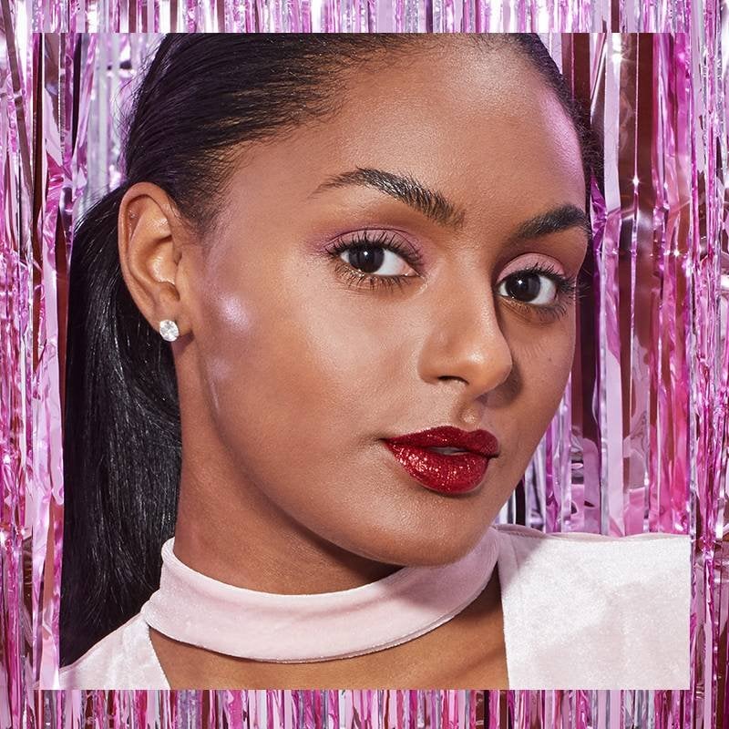 This 4-Step Glitter Lip Will Be Your New Favorite Holiday Makeup Look