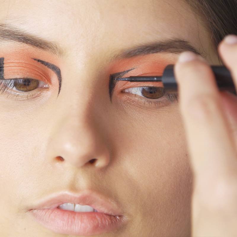 Graphic Eye Makeup Video Tutorial | Makeup.com