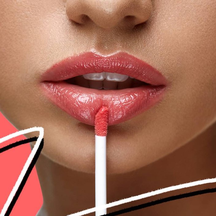 5 Lip Glosses That Won’t Stick To Your Hair on a Windy Day