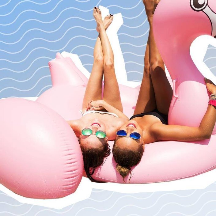 These 4 Hacks Will Help You Keep Your Summer Tan