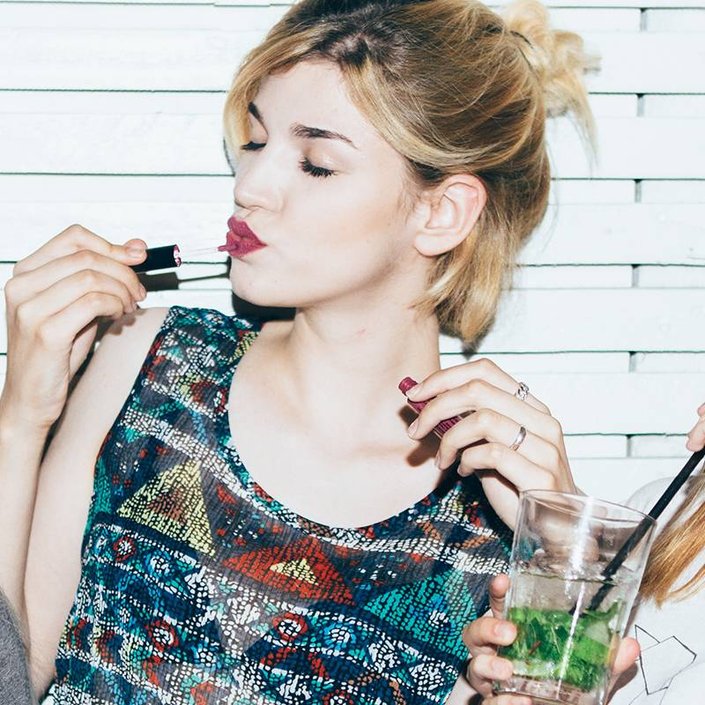 How to Cover Up a Hangover With Tips from the Experts