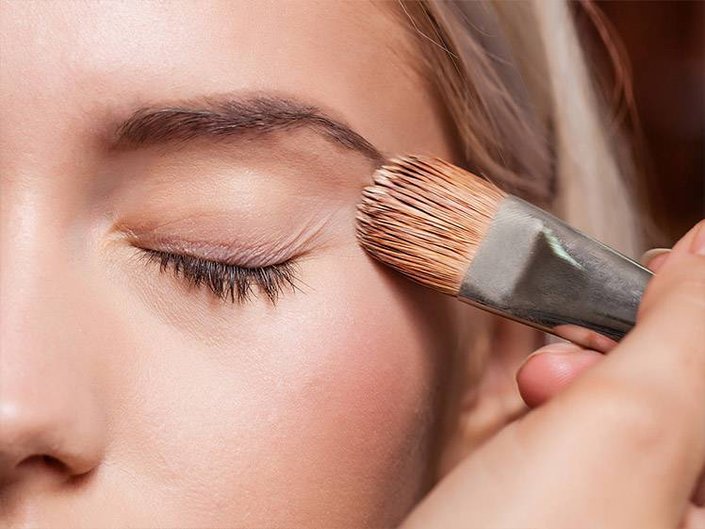 5 Essential Makeup Brushes Every Beauty Junkie Needs