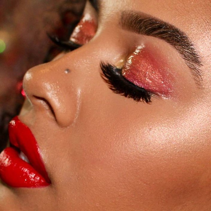 5 Influencers Weigh in on How to Wear a Glossy Eye