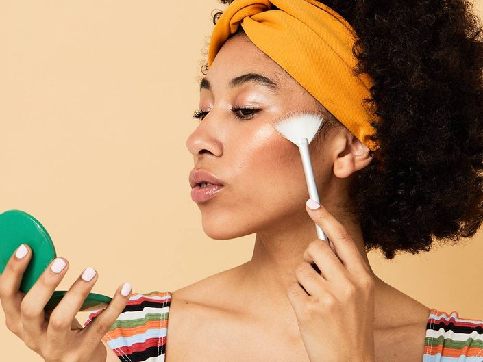 4 Highlighting Hacks That Will Change Your Makeup Game