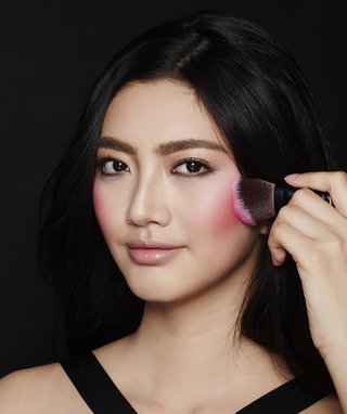 How to Apply Blush