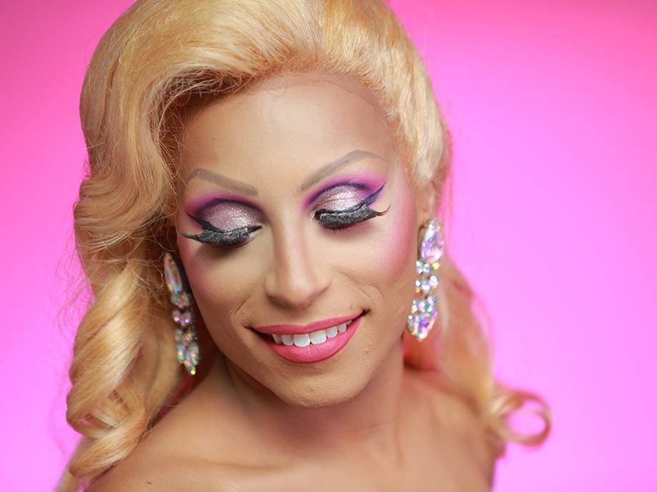 How To Contour Like A Drag Queen Makeup Com