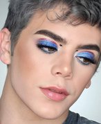 6 Male Makeup YouTubers You Should be Watching 