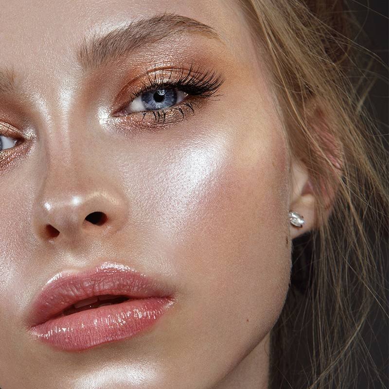 Beauty Q&A: How Do I Set Dewy Makeup Without Taking Away the Dewiness?