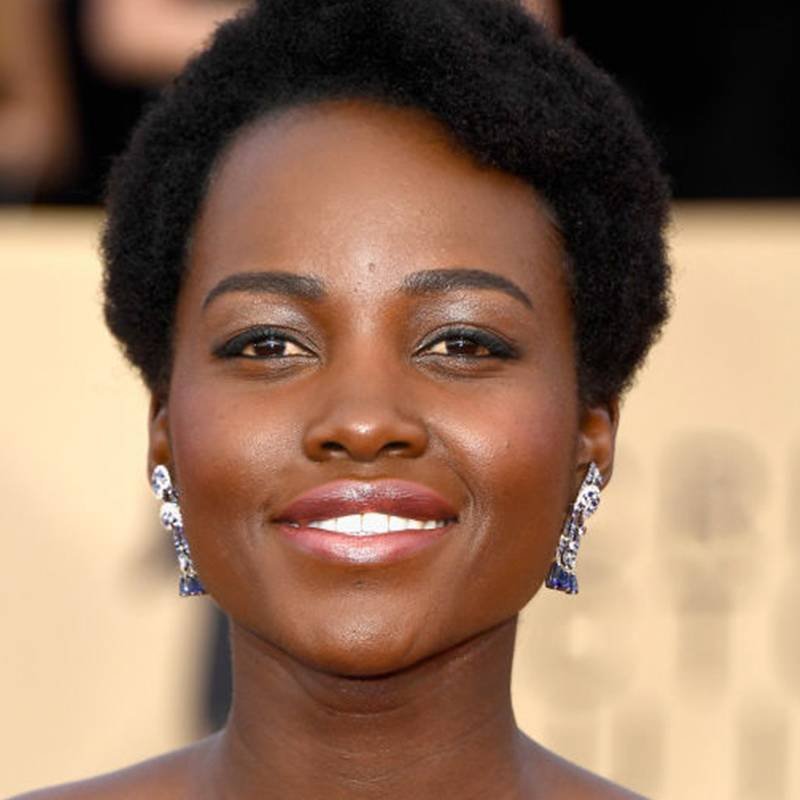 How to Recreate Lupita Nyong’o’s “Serpent Inspired” Red Carpet Makeup Look