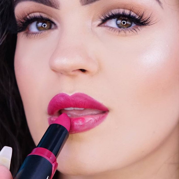 How to Combine Lip Liner and Lipstick for the Ultimate DIY Lip Kit