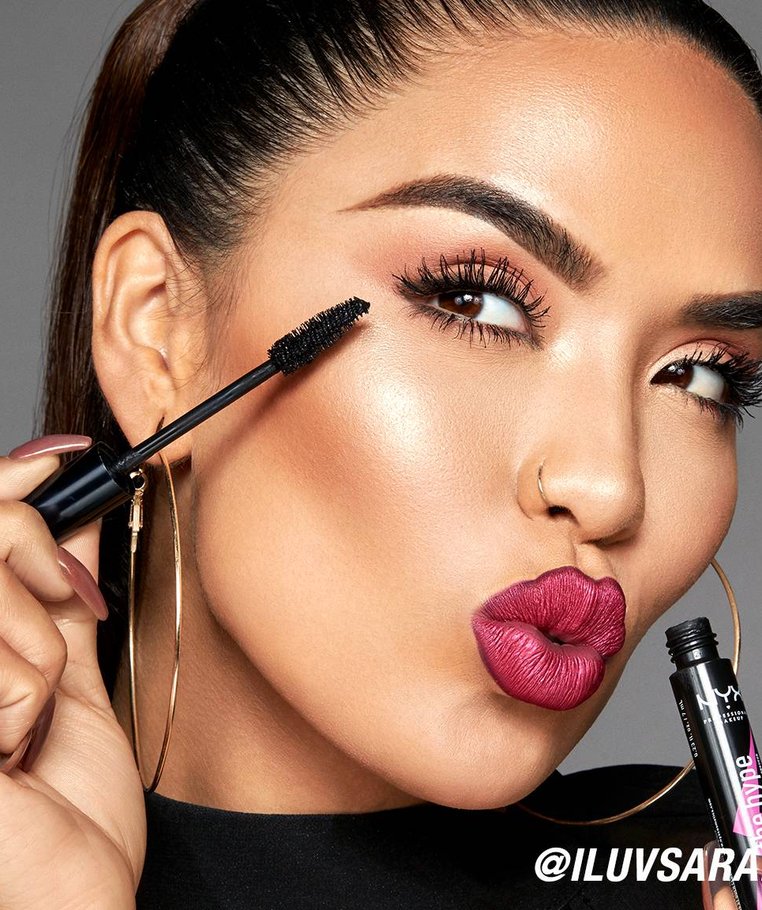 Need a New Mascara? Treat Your Lashes to a Mascara That's Worth the Hype