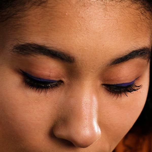 colored-eyeliner-wing