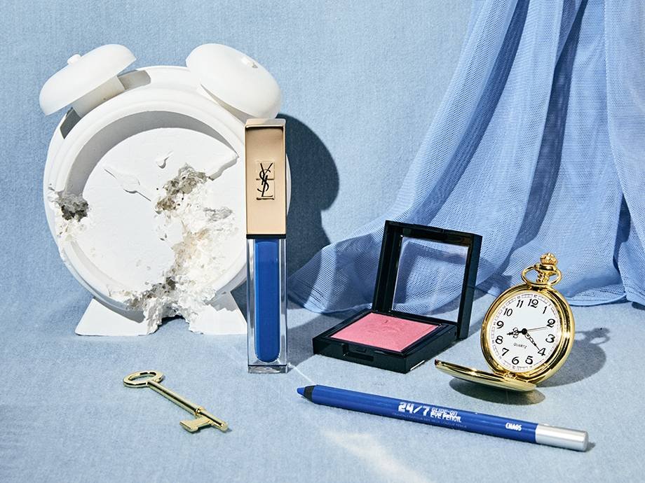 Alice In Wonderland-Inspired Halloween Makeup — Here Are All the Products You Need