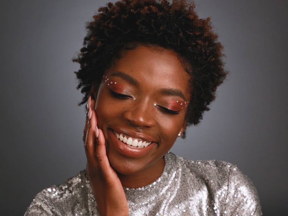 Holiday Eye Makeup Doesn’t Get Much Cooler Than This Red Wing 