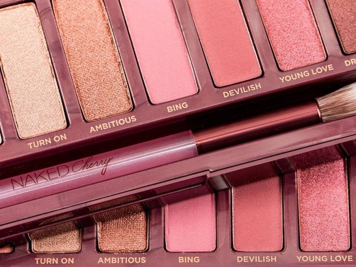 urban decay naked cherry eyeshadow palette