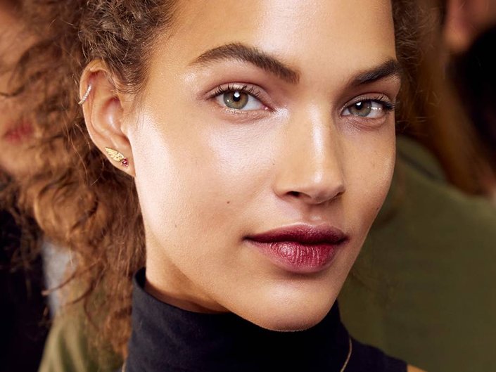 Spotted Backstage at NYFW: The Perfect Berry Stained Lip Look for Fall