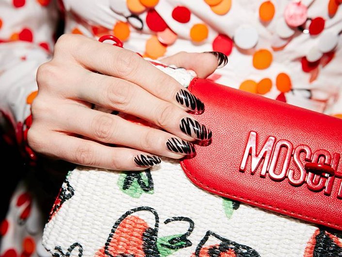 “Scribble” Nail Art Is a New Trend You’re About to Fall in Love With