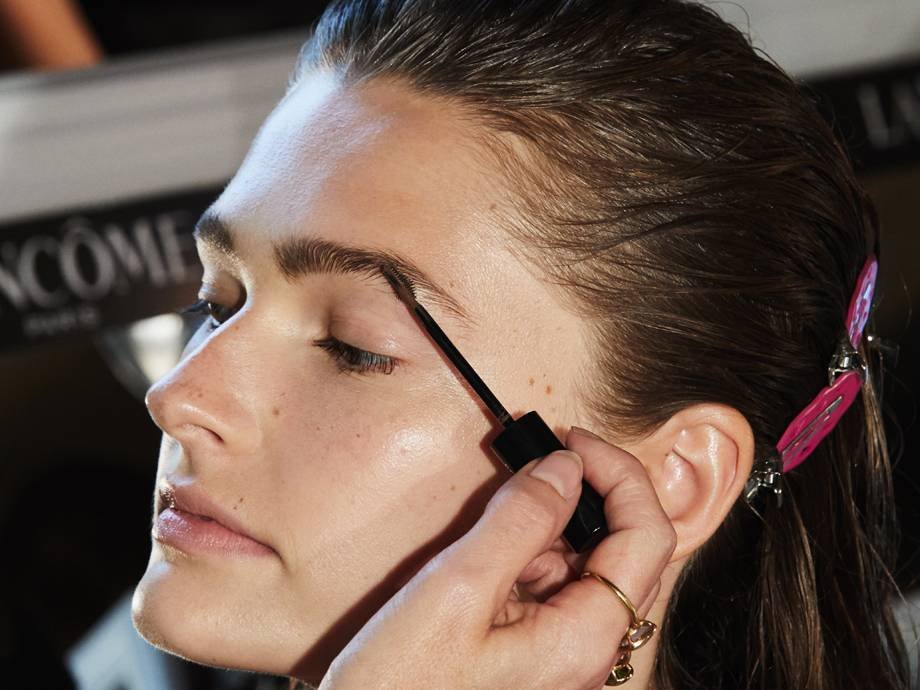 Eyebrow Waxing 101 Tips | Makeup.com
