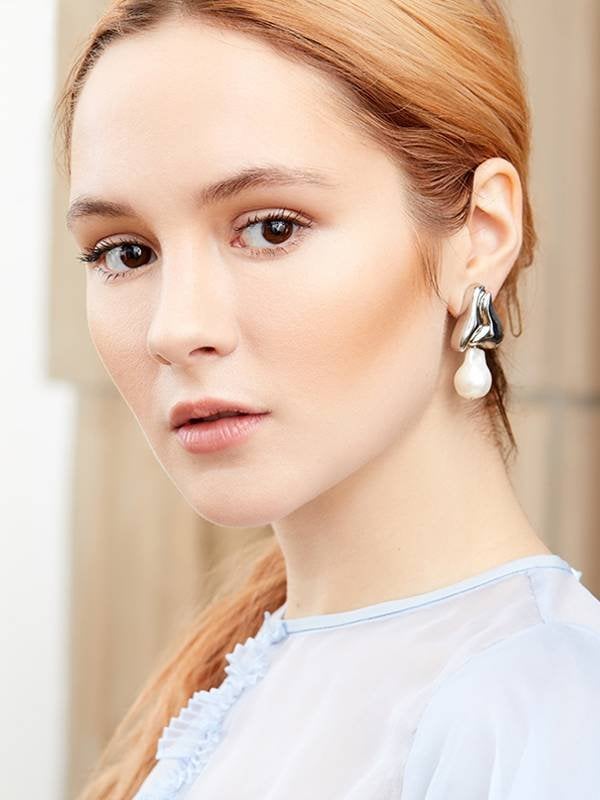 How to Contour Your Face Like a Pro - L'Oréal Paris