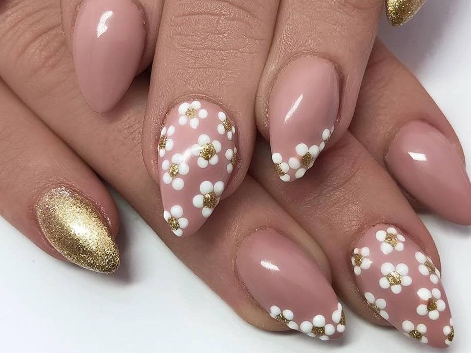 45 Pretty Flower Nail Designs  For Creative Juice