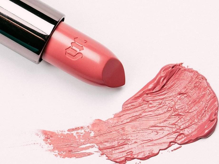 urban decay lipstick and lipstick swatch