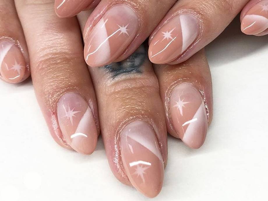 7 Almond Nail Art Looks to Take to Your Next Appointment 