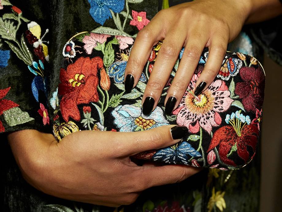The Best Powder Dip Nail Kits for a Picture-Perfect Mani