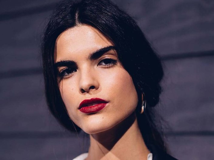 How to Apply Eyeliner to Downturned Eyes, According to a Makeup Artist