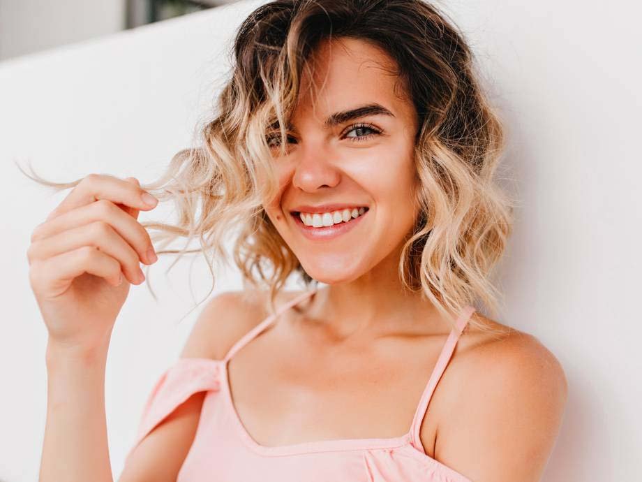 How to Prevent Dry, Brittle Hair — Tips & Tricks  