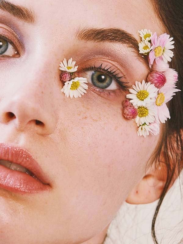Flower hotsell petal makeup