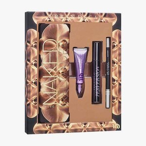 ForAnOn-TrendMakeupGuru