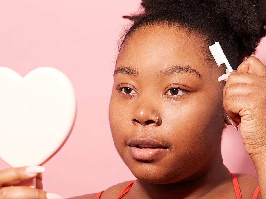 5 Best Edge Brushes To Tame Baby Hairs 