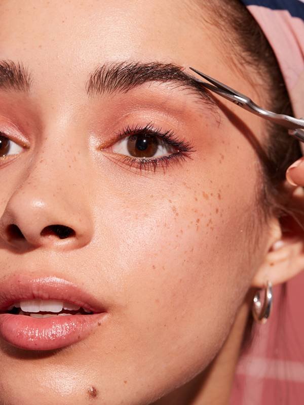 how-to-trim-eyebrows