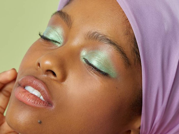 Yes, You Can Totally Pull of Mint Green Eyeshadow — Here’s How
