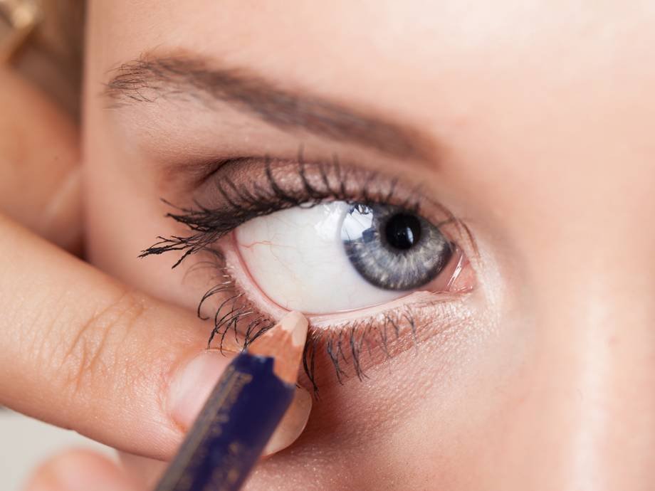 The Best Nude And Almost White Eyeliners For The Waterline Makeup 