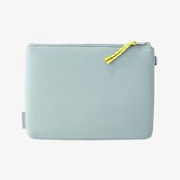 5 Cute Makeup Bags for Going Back to School