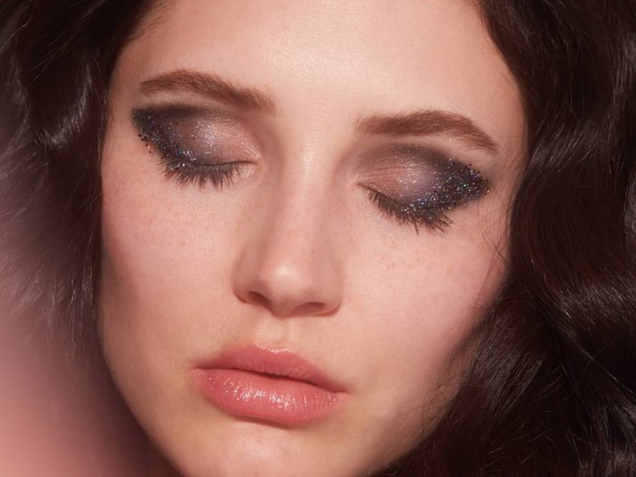 The Best Eye Makeup Tutorials for Mastering Liner, Mascara and More