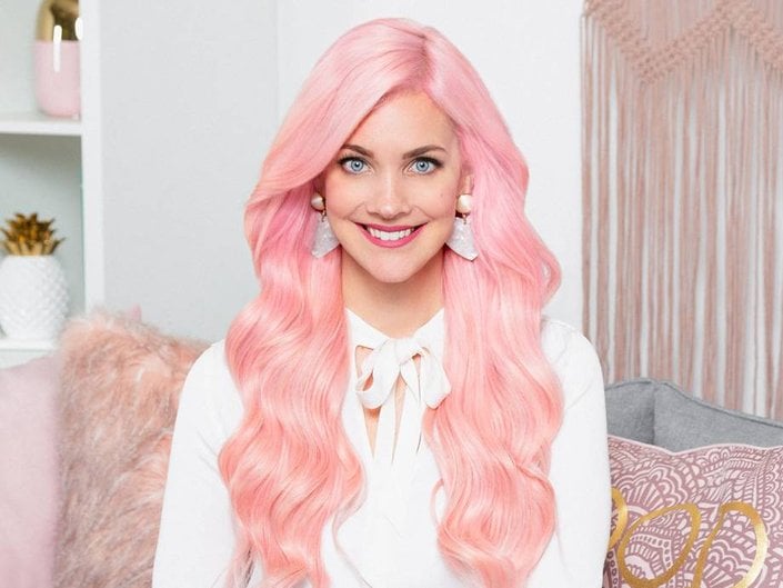 WCW: Meet Sarah Potempa, Celebrity Hairstylist and Founder of the Beachwaver
