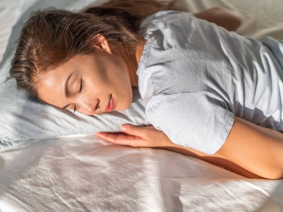 How To Sleep On Wet Hair Makeup Com