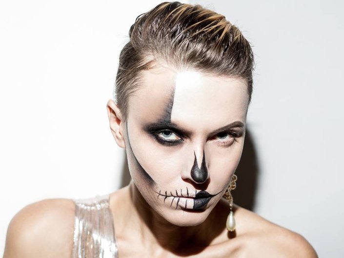 Goth make up  Makeup, Makeup looks, Halloween face makeup