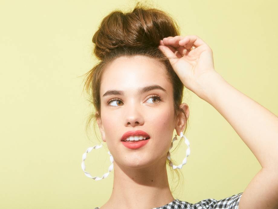 Hair national celebrate makeup ways How to Celebrate National Hair Day | Makeup.com