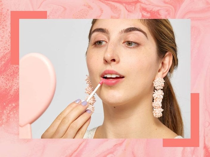 Here’s Exactly How pH-Reacting Makeup Works, According to a Chemist
