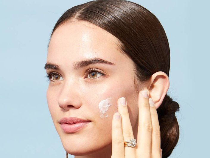 Make Big Pores Look Smaller With These 7 Easy Tricks