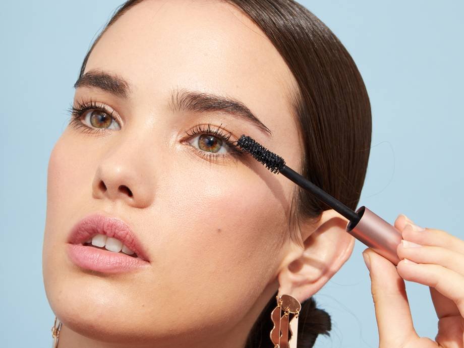porcelæn skræmt antydning Best Drugstore Mascaras on Amazon Right Now | Makeup.com