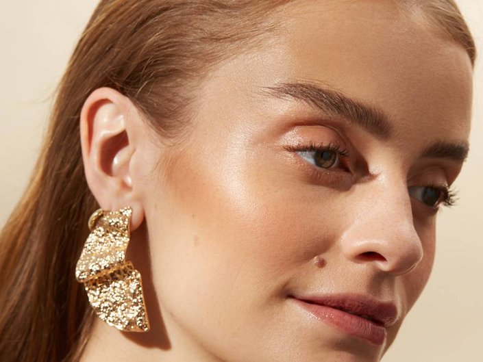 Your Step-by-Step Guide for Great Natural Brows Without Makeup