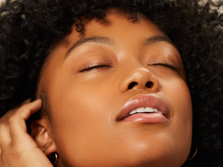 How to Minimize the Look of Pores — An Expert Weighs In 