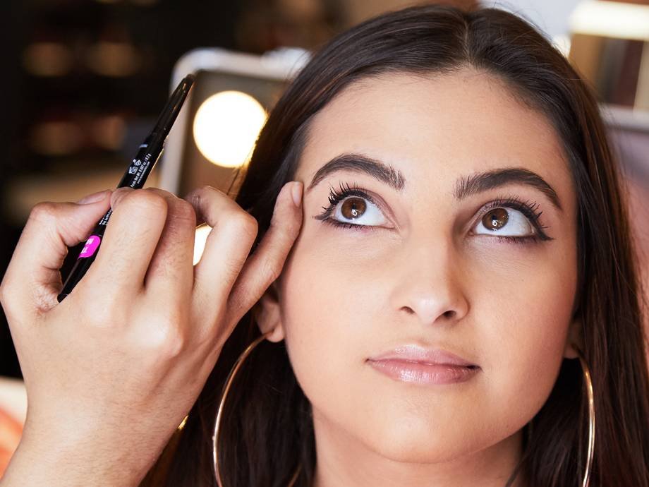 7 Beginner Friendly Brow Products We Re Obsessed With Makeup Com