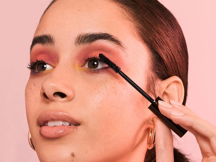 14 Mascara Hacks to Help Your Eyelashes Reach Their Full Potential